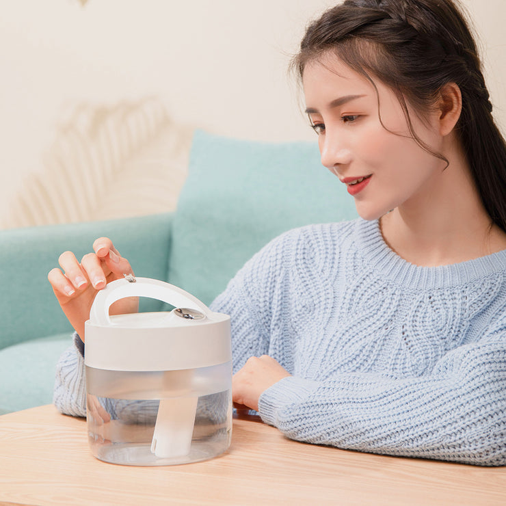 Humidifier dimming mute humidifier